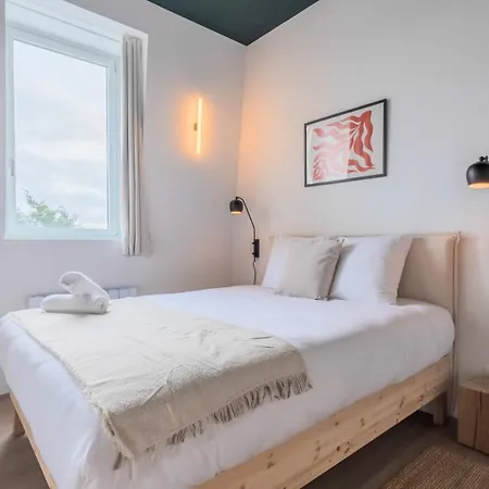 équipé Avec Parking Gratuit *